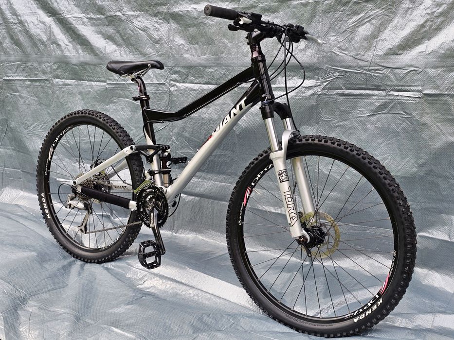 Велосипед Giant Yukon FX1