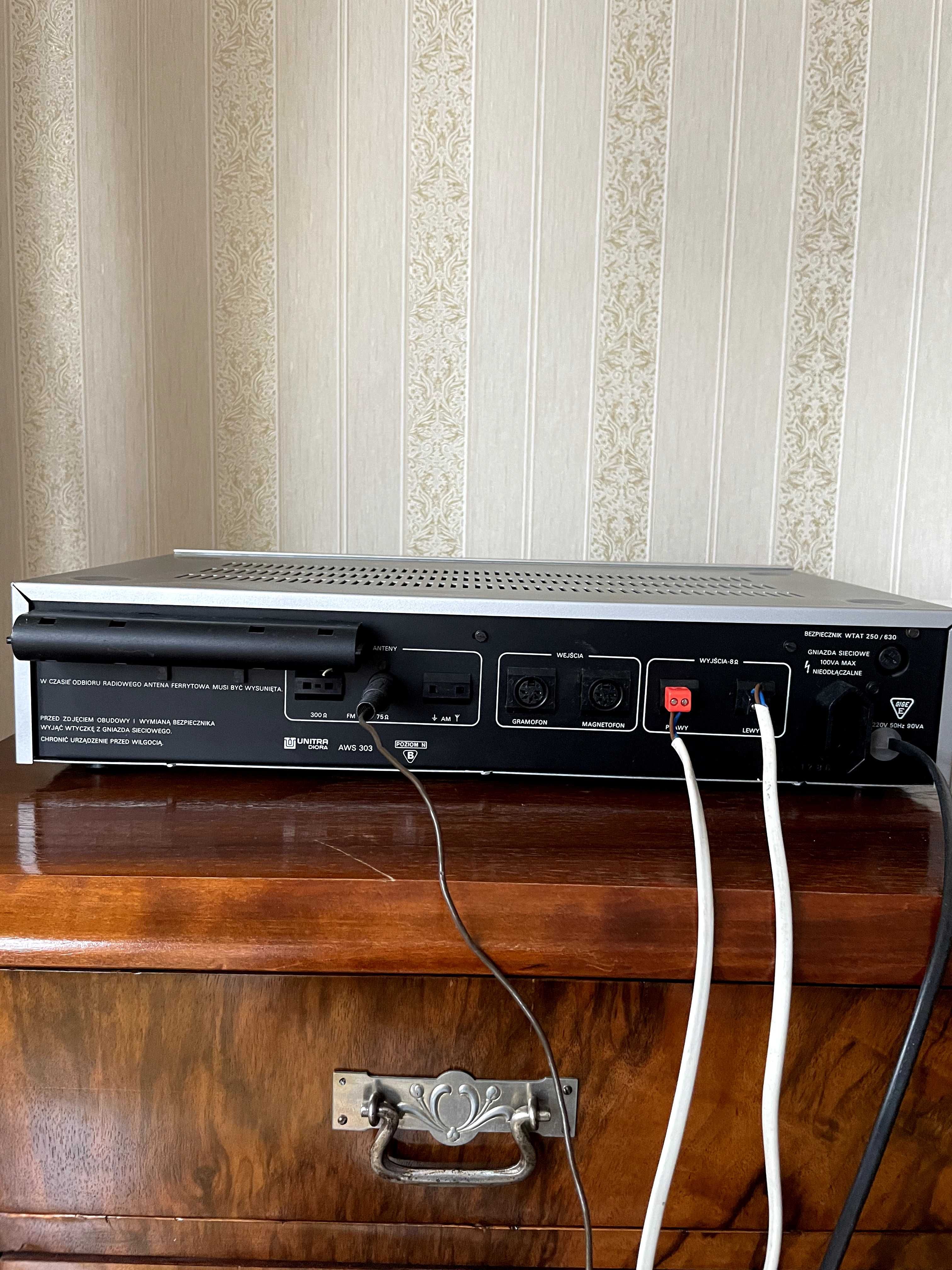 Unitra (Gramofon G‑8010 + Amplituner Tosca 303 [radio]) + kolumny Sony
