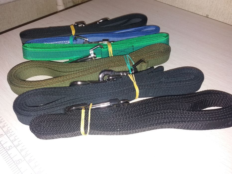 Шию повідки для собак