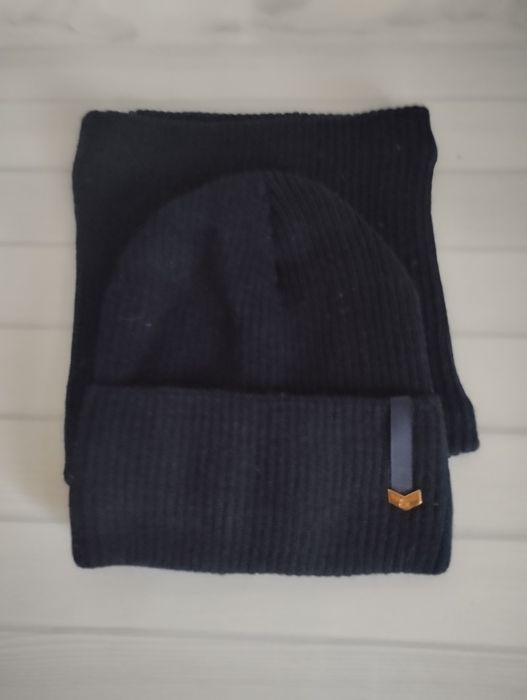 Комплект шапка + хомут на флісі жіночий