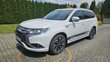 Mitsubishi Outlander Mitsubishi Outlander Mitsubishi Outlander PHEV Instyle NAVI +