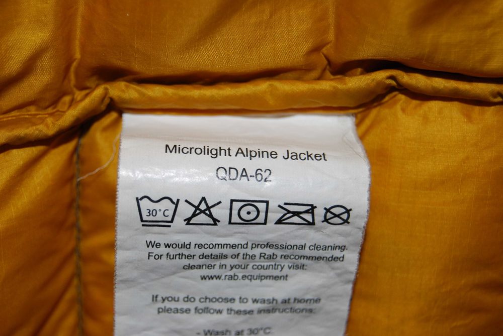 пухова куртка Rab Microlight Alpine Jacket