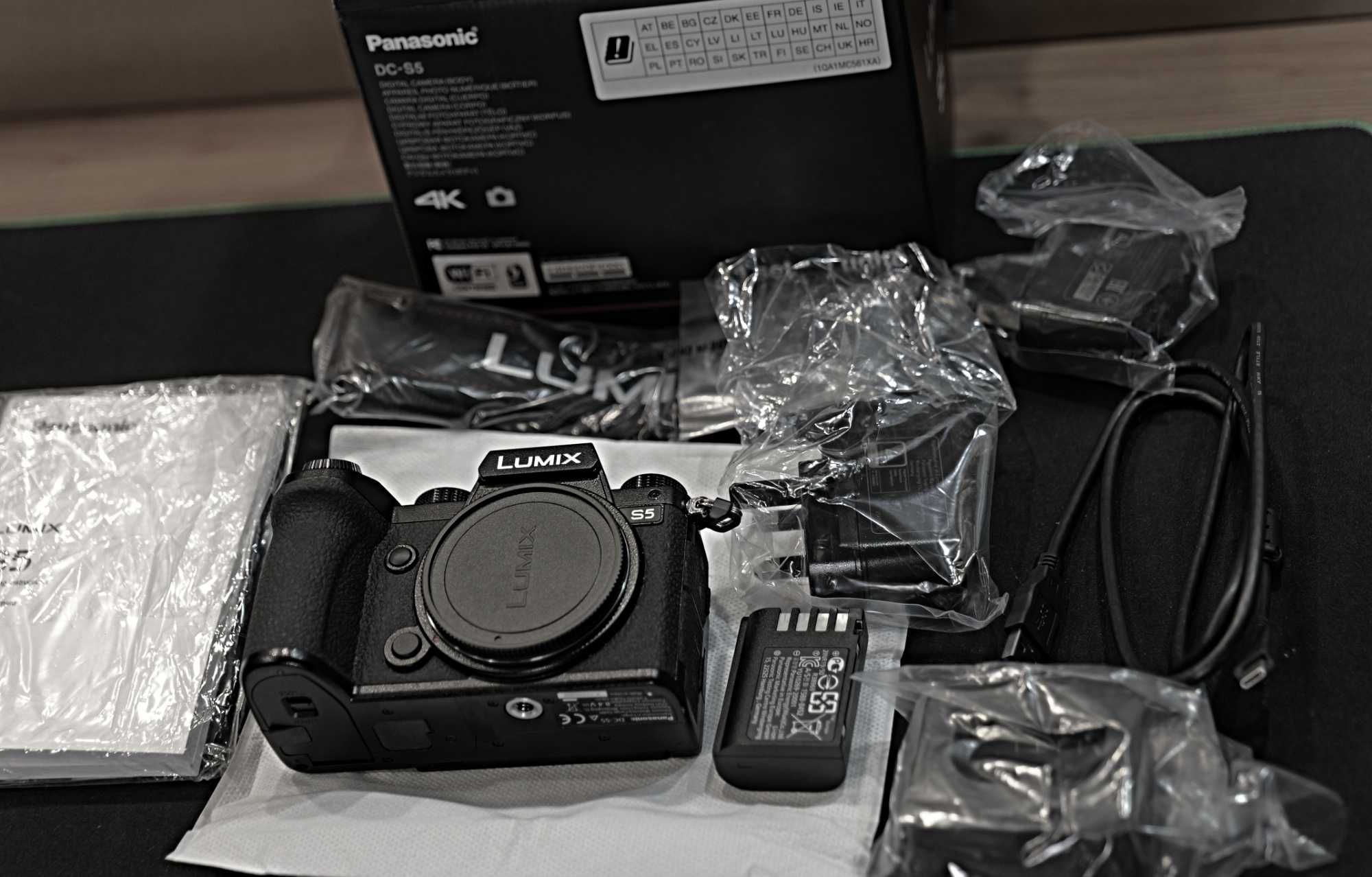 Panasonic LUMIX dc-s5 + obiektyw 50mm f1,8 wszystko nowe