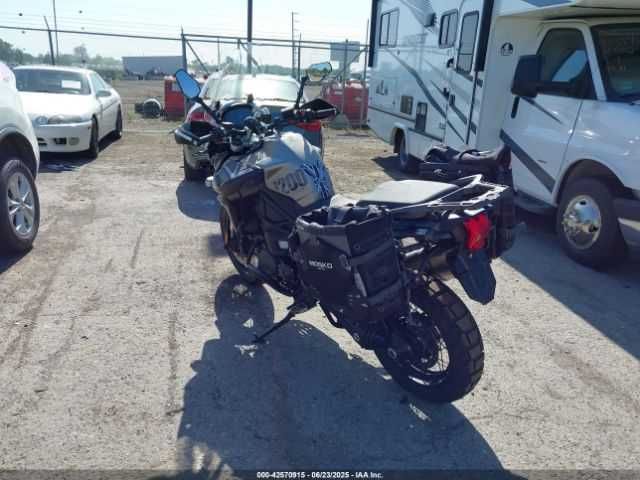Triumph Motorcycle EXPLORER XCX 2020