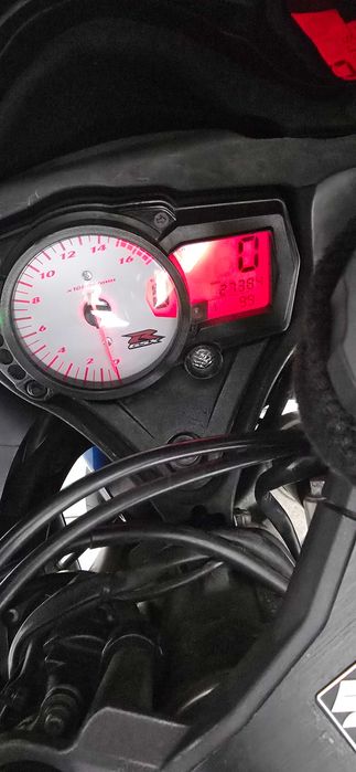 Suzuki GSXR 750 K8