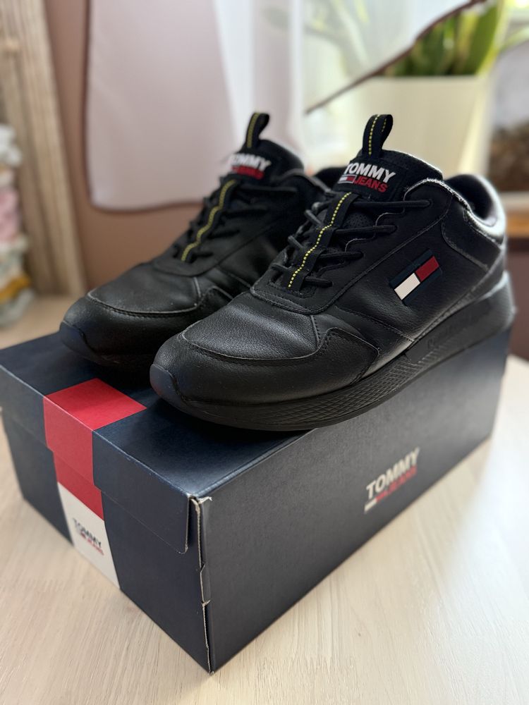 Buty męskie Tommy Hilfiger Flexi Leather TJM Runner 44