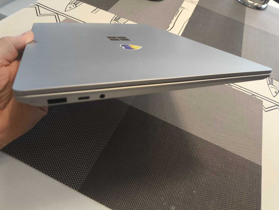 Microsoft Surface Laptop 3 15" 8gb RAM+256gb SSD, 2К тачскрін