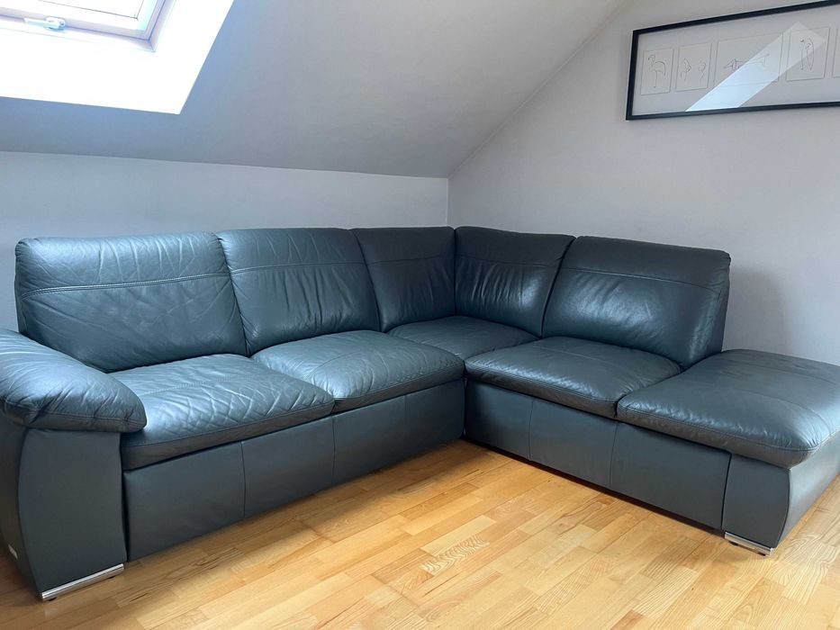 Kanapa narożnik skórzany szary 5-6 os. plus pufa