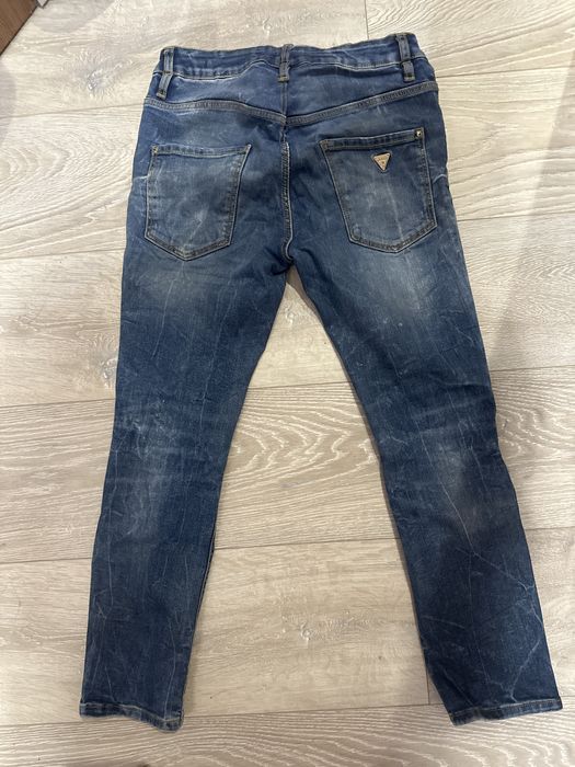 Spodnie guess z dziurą rozmiar zs