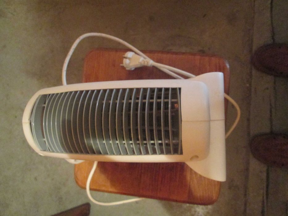 Sprzedam termowentylator z regulacją grzania i nawiewu.