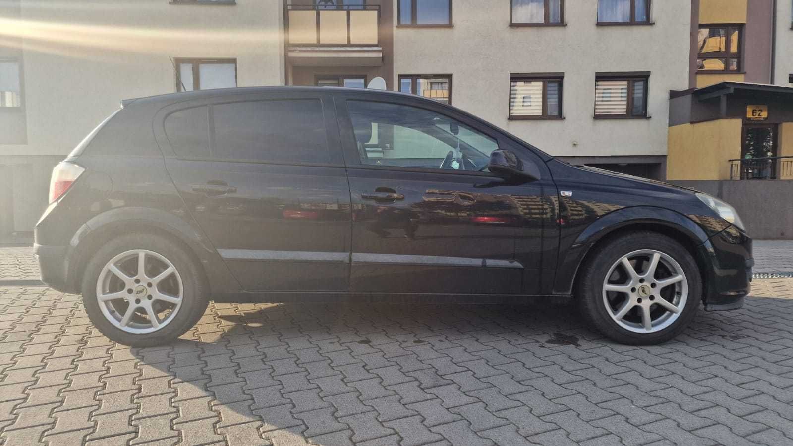 Opel Astra H 2.0 Turbo IDS+ - b. niski przebieg - 1. właściciel