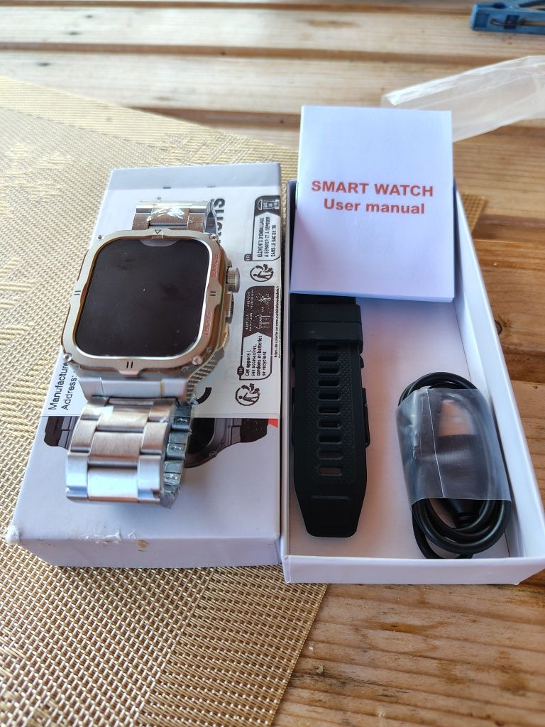 Продам смарт годинник кольору металік + браслет