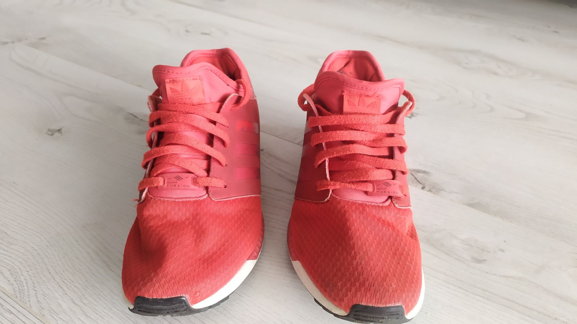 Adidas czerwone buty r.39