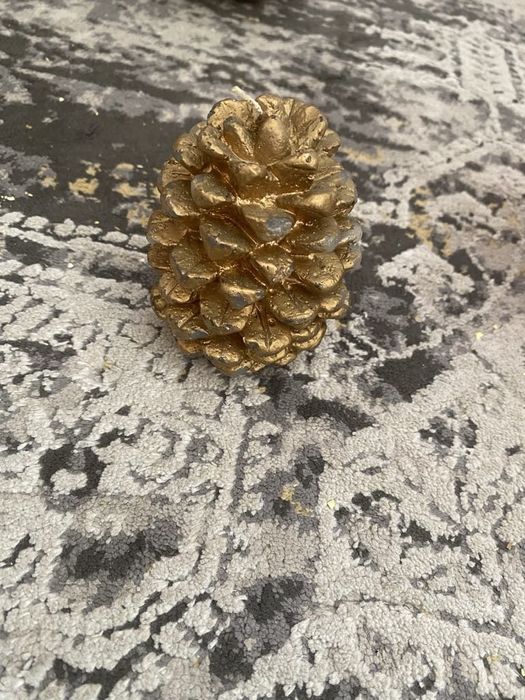 Świece, ozdoby świąteczne