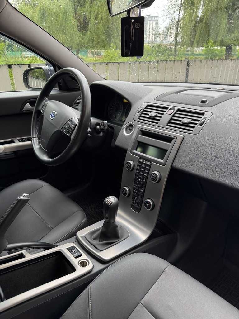 Продам volvo v50, 2.0d, 2008