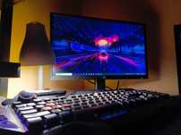 Komputer do gier NVIDIA GTX 1660 SUPER, Ryzen 5 32GB Zestaw Prezent
