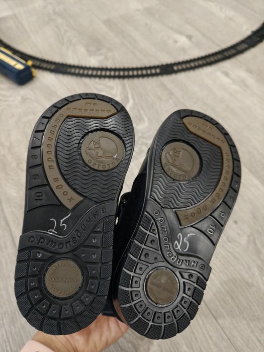 Дитячі замшеві ботінки зимове взуття 25 розмір