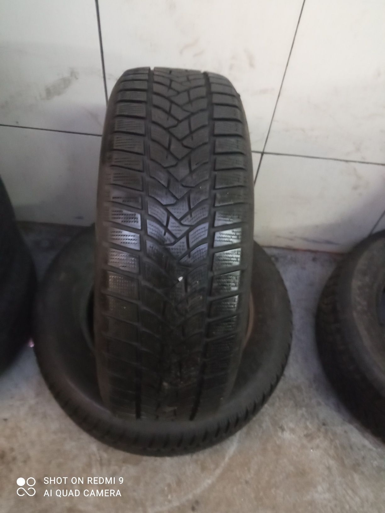 Opony Zimowe Dunlop 215/65R16 98H