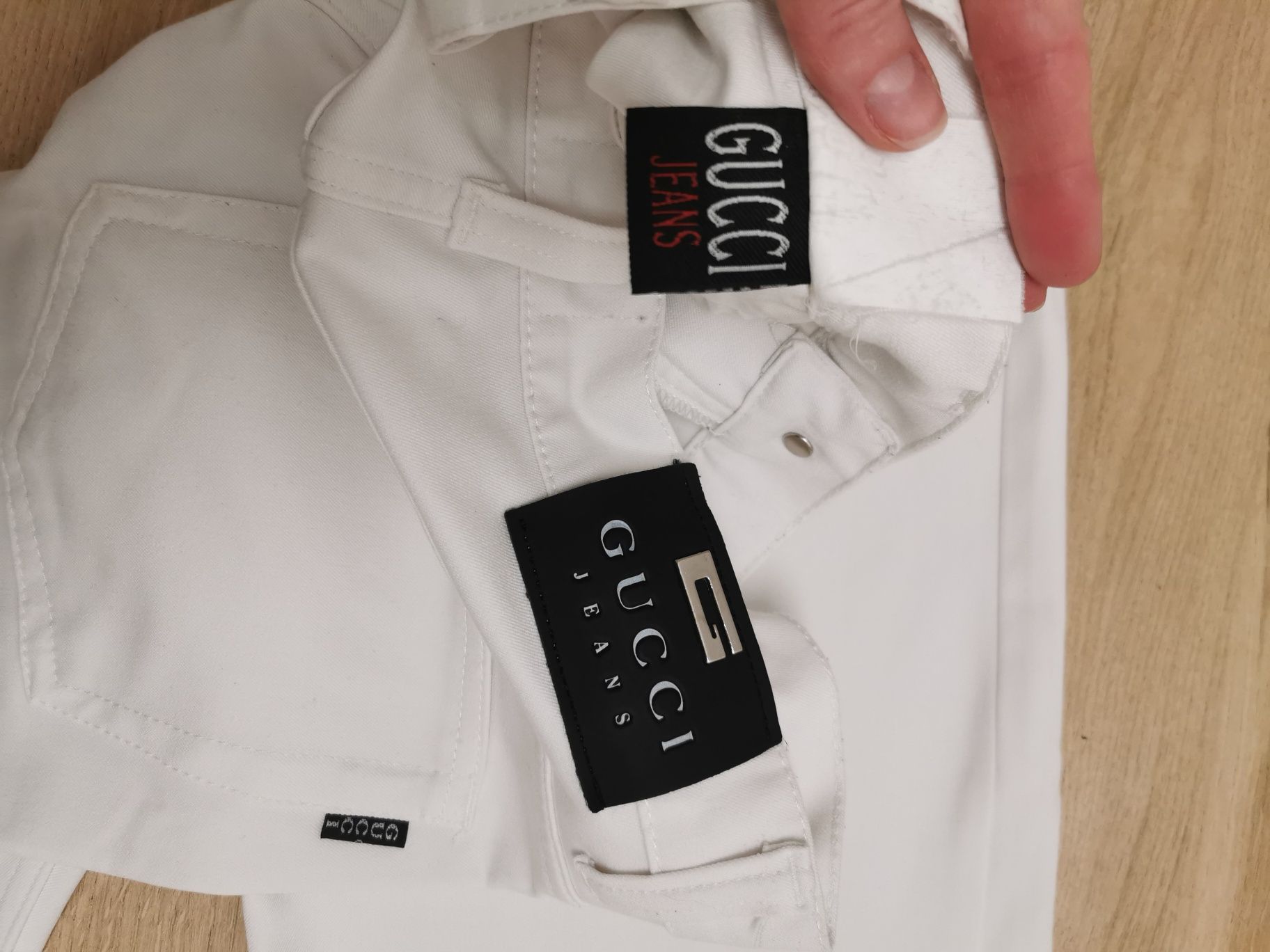 Białe spodnie/dżinsy Gucci 32/34