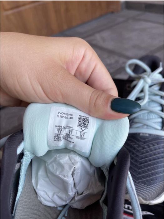 Бігові кросівки saucony triumph 18