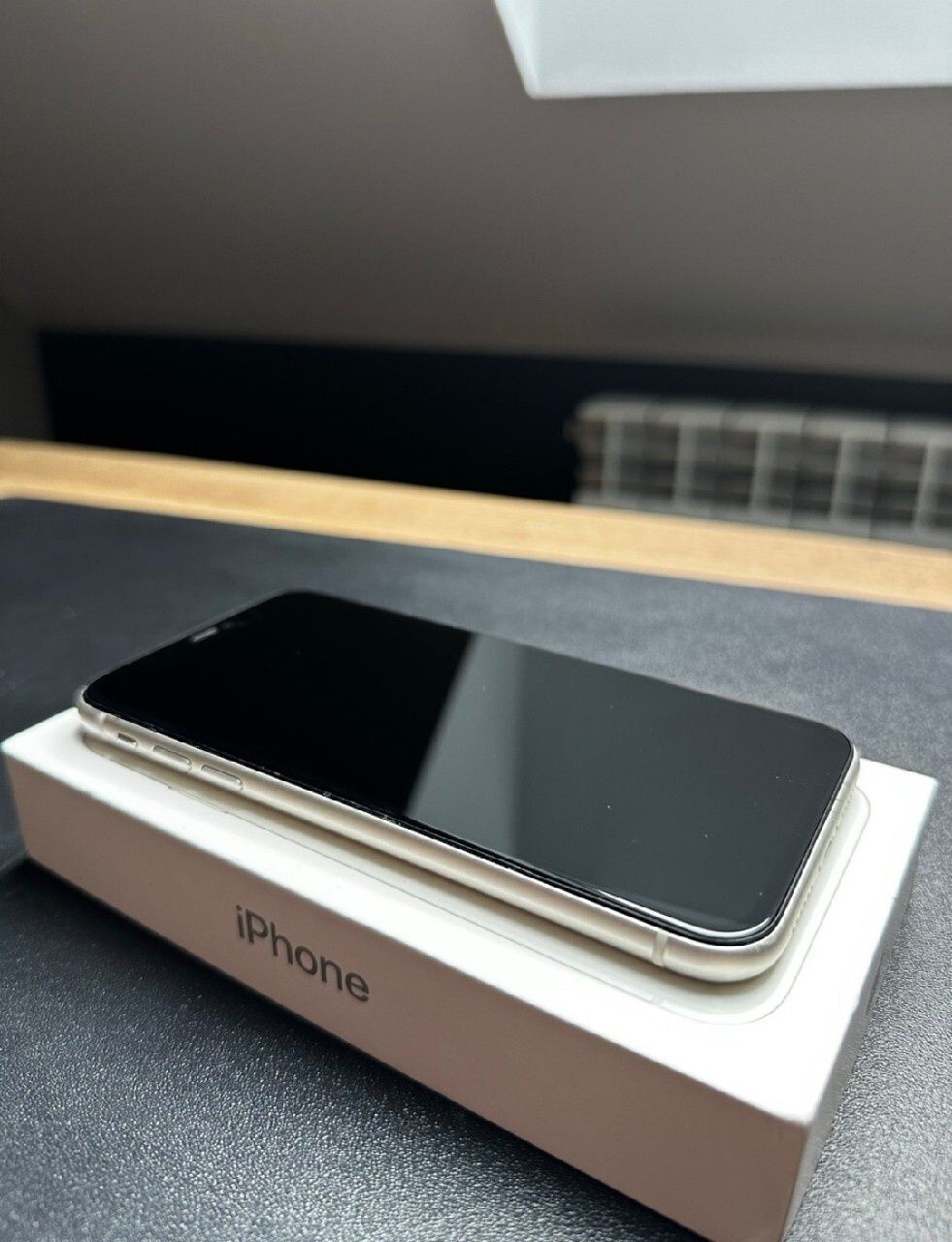 iPhone 11 64gb biały