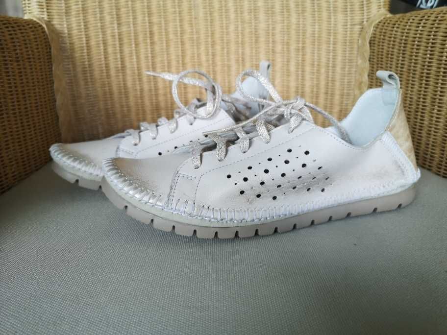 buty półbuty Maciejka 38 beż lato jesień wiosna nowe