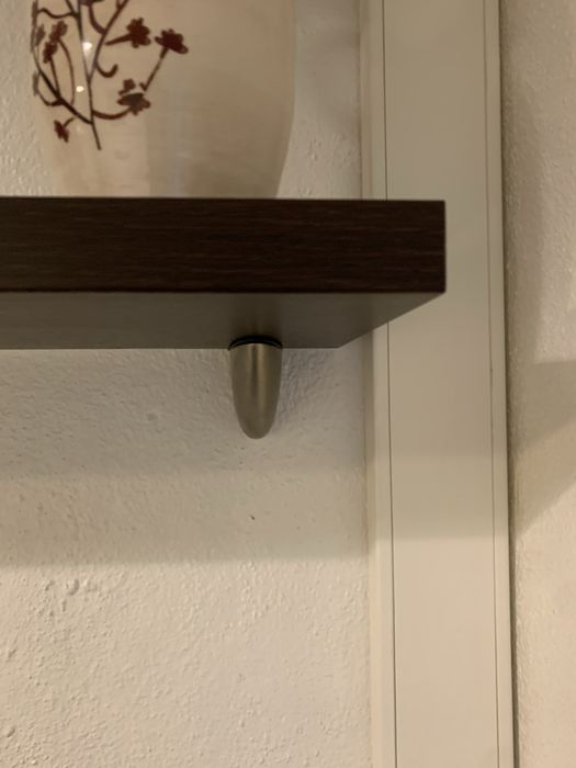 Movel para TV com 2 prateleiras . Madeira Vegwe