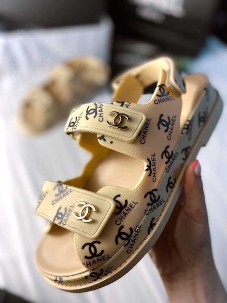 Женские сандалии Chanel Dad Sandals жіночі сандалі шанель