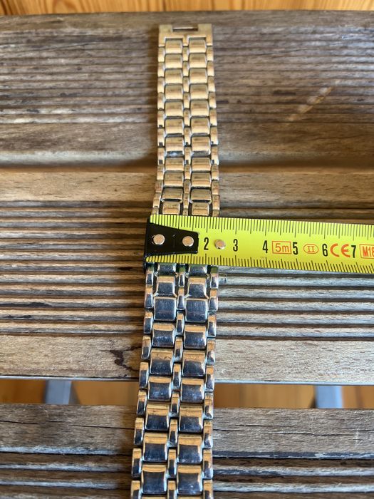 Sprzedam ciekawy elektroniczny zegarek, vintage