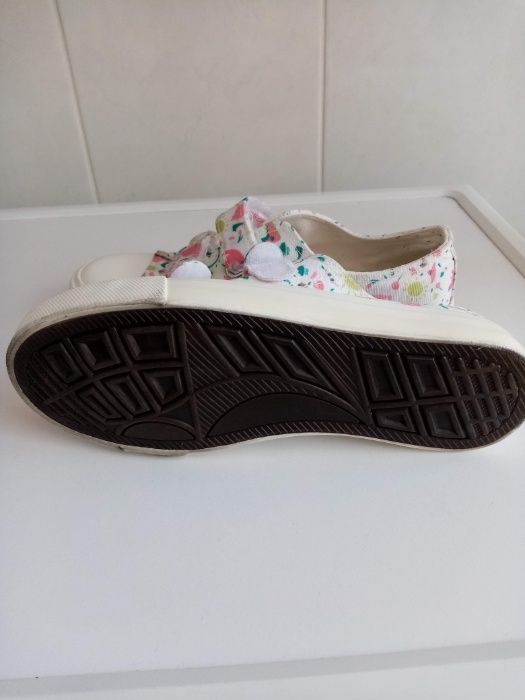 Sapatilhas Zippy Girls Tamanho 35 - NOVAS!