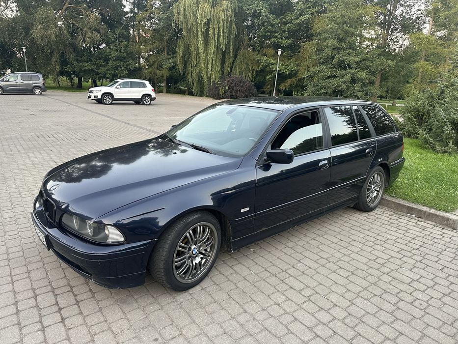 Bmw E39 530i / LPG / Manual / Stylingi 17” / Serducho / Shadowline