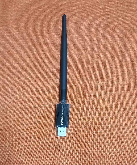 Бездротовий Dual Band мережний адаптер Wi-Fi 2.4G / 5Ghz 650 Mbps