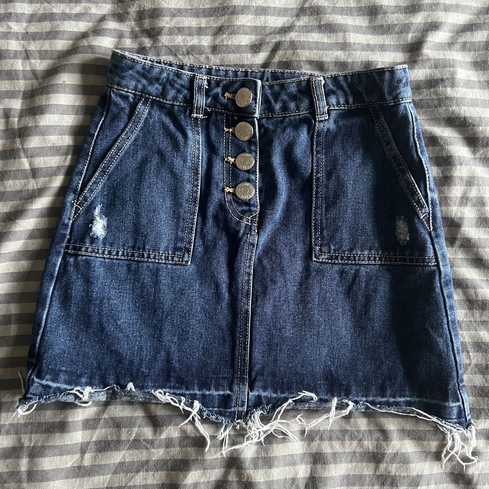 Модна фірмова джинсова юбка