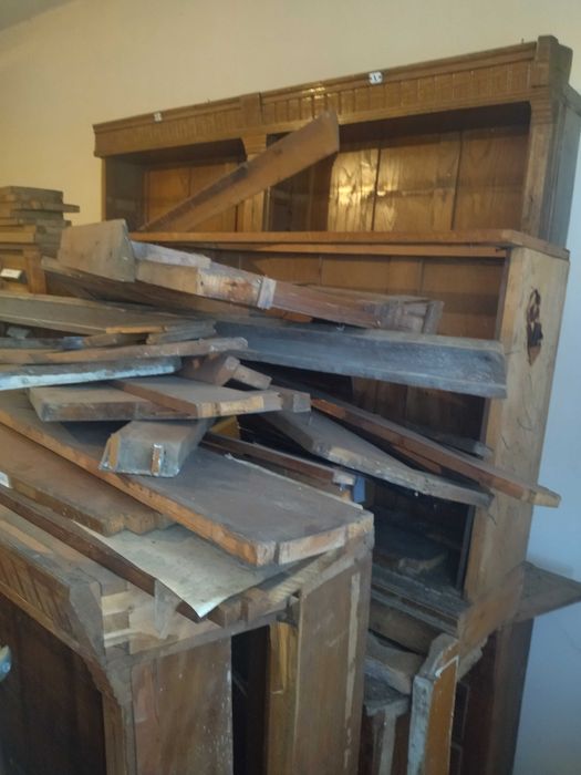 Угорські ретро меблі аптеки ,Будапешт