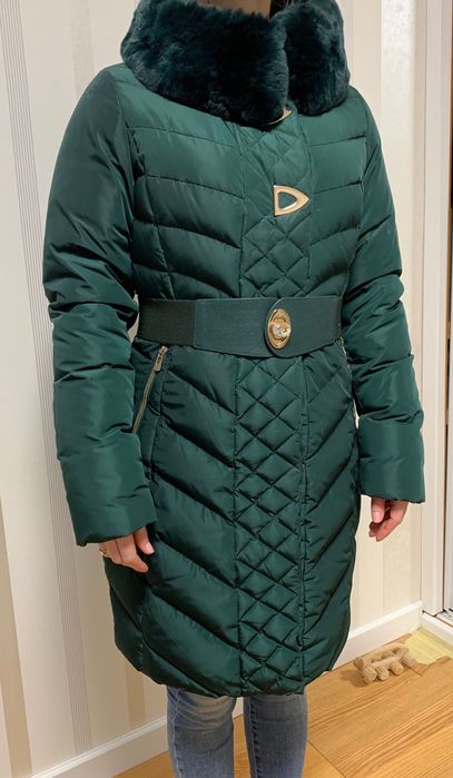 Пуховик зимовий розмір S/M (36-38) дуже теплий в ідеальному стані