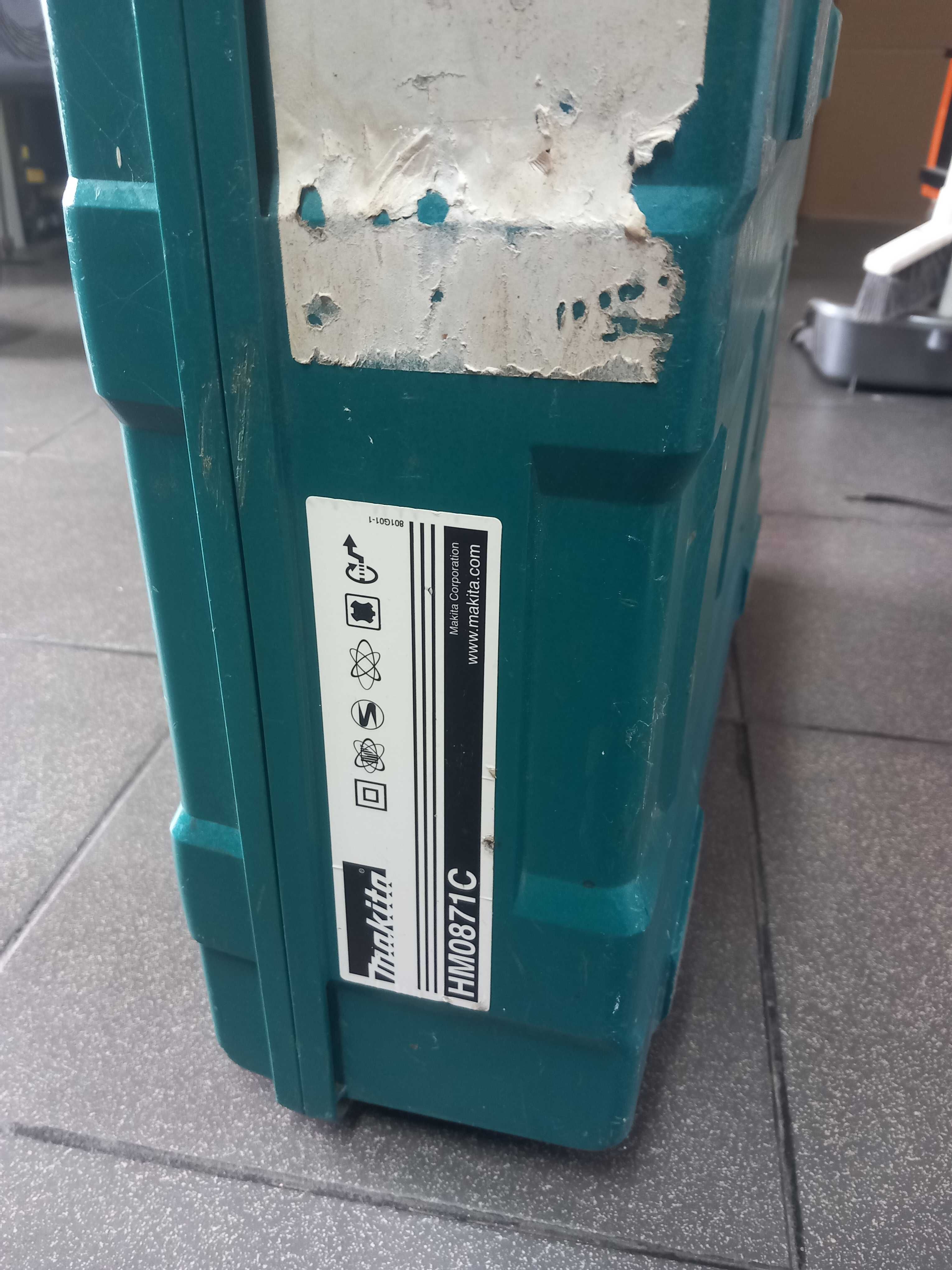 Makita młot wyburzeniowy HM0871C