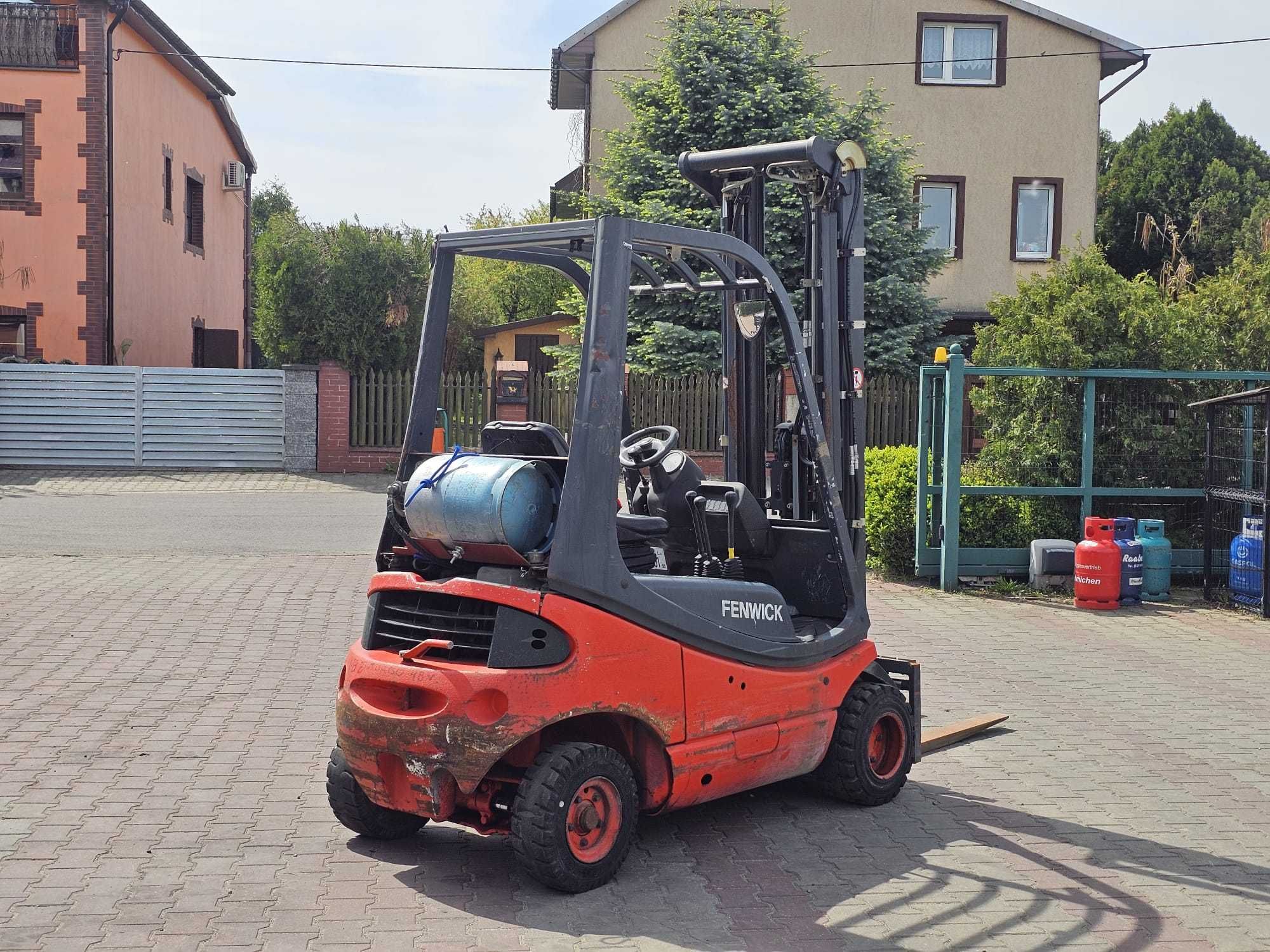 Wózek widłowy Linde H18T-03 LPG Triplex 2001r