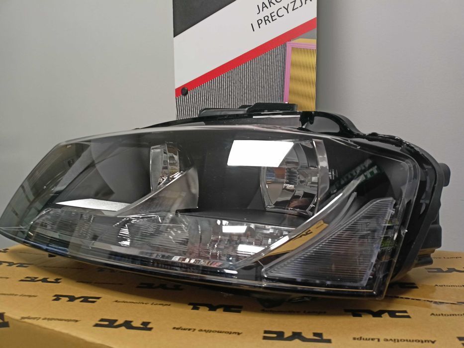 Audi A3 07.08-08.12 Lampa/Reflektor przód lewy /H7+H7