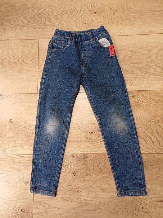 Джинси синього кольору на хлопчика