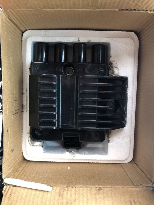 Катушка зажигания 060717046012 Magneti Marelli