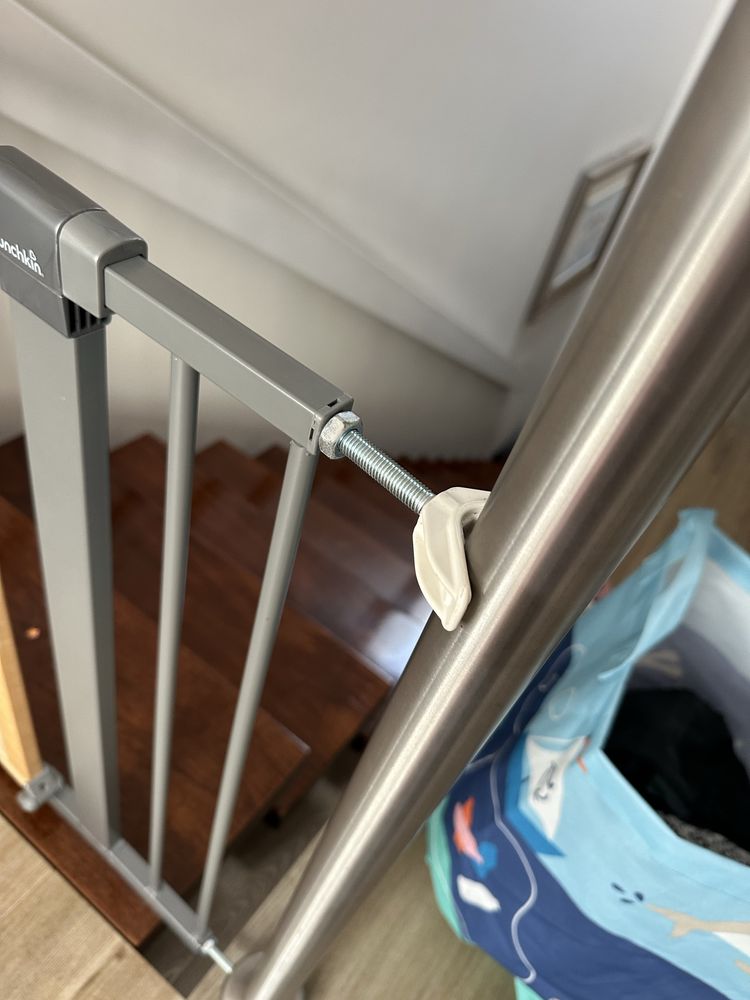 Barreira de seguridad infantil munchkin com extensão