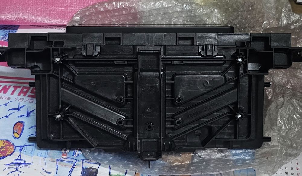 Painel de rádio para audi a4 b9 em bom estado