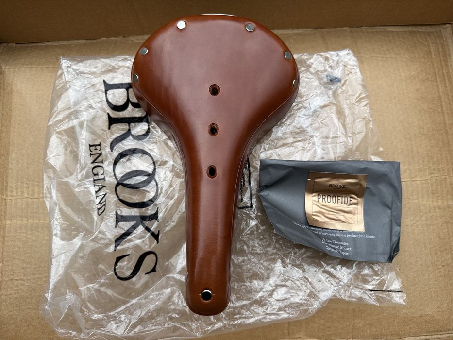 Nowe skórzane siodełko BROOKS B17