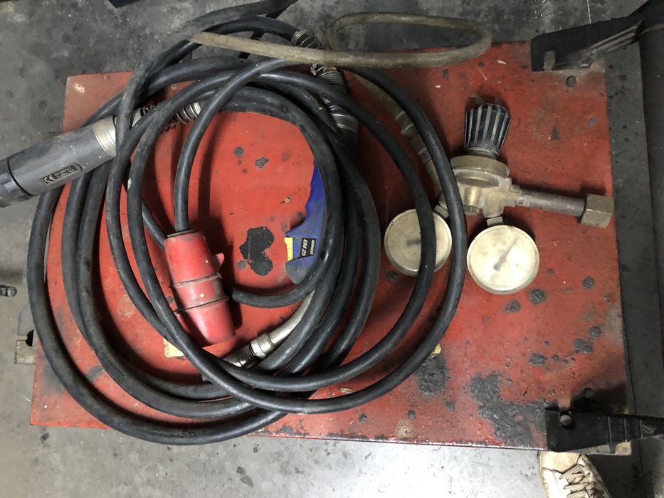 Maquina de soldar Mig 270