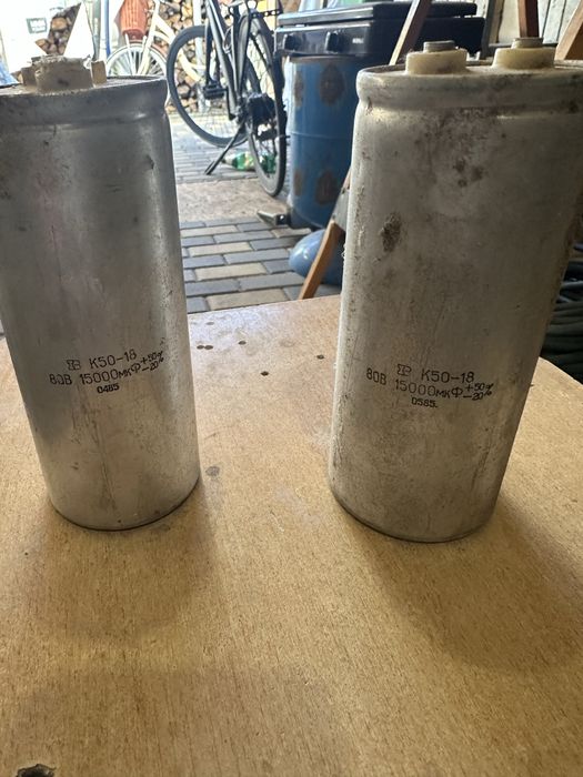 Діоди з радіаторами плюс конденсатори