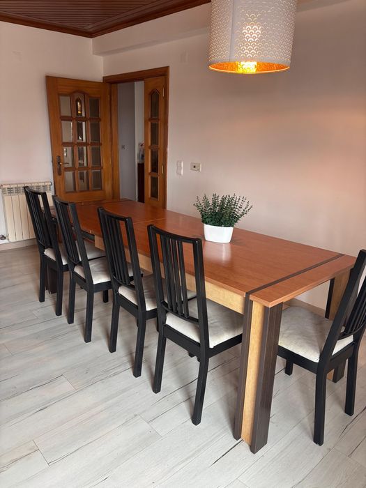 Mesa de cerejeira 6 lugares extensível até 10 + 5 cadeiras