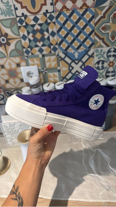 Converse novas, usadas apenas uma vez