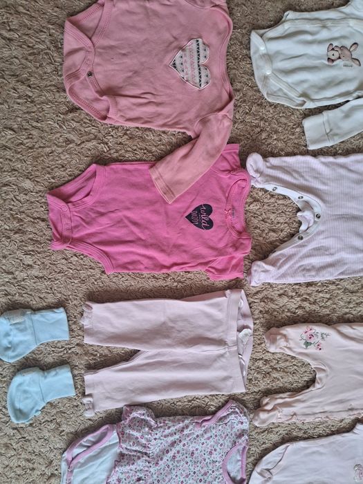 Отдам красивые вещи и игрушки на девочку 0-8 месяцев