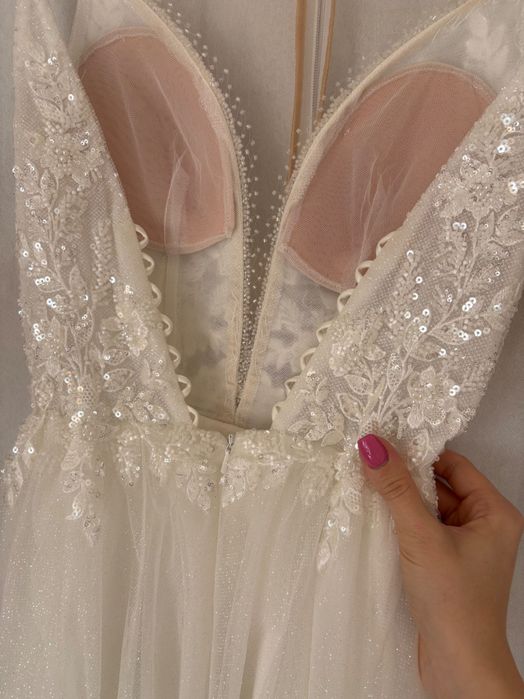 Suknia ślubna brokatowa ciepła biel Violet