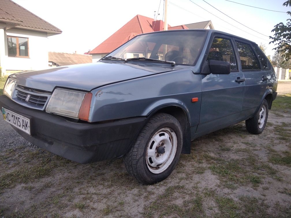 Автомобіль ВАЗ 2109